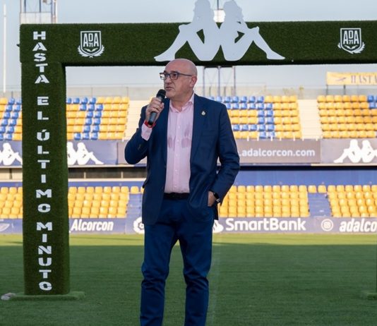 Piden la dimisión del concejal de Deportes de Alcorcón por una presunta agresión a un joven el 8-M Piden la dimisión del concejal de deportes de Alcorcón por una presunta agresión a un joven el 8-M