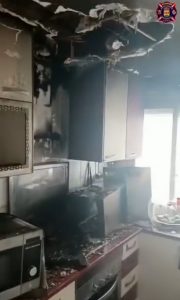 Susto en Alcorcón tras el incendio de una vivienda en la Plaza del Sol