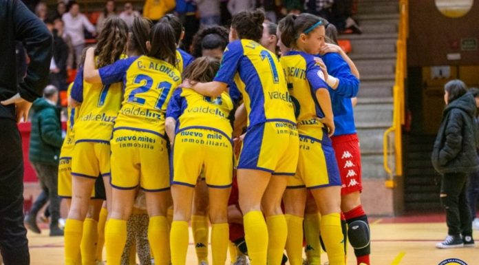 Emotiva despedida de varias jugadoras de la AD Alcorcón FSF