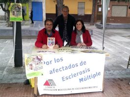 La Asociación Mostoleña de Esclerosis Múltiple acude a Alcorcón en su lucha contra la enfermedad