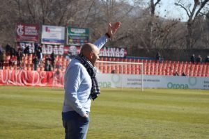 El Trival Valderas Alcorcón renueva a su entrenador, Ernesto Gallardo