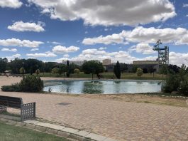 Ganar Alcorcón propone instalar más fuentes de agua potable y bancos públicos