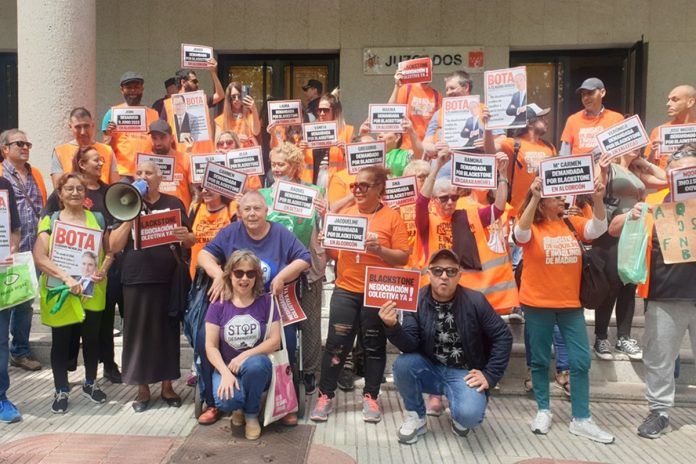 Protesta en Alcorcón contra las subidas de alquiler a decenas de vecinos por fondos buitre