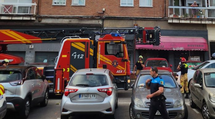 Bomberos de Alcorcón acuden al rescate de una anciana