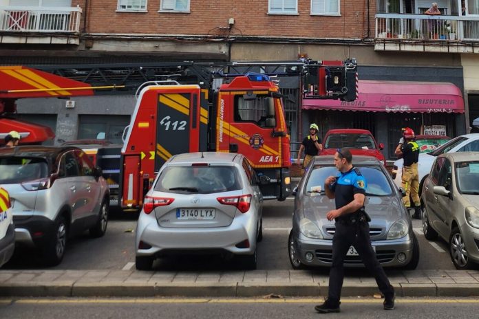 Bomberos de Alcorcón acuden al rescate de una anciana