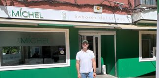 Chez Michel cumple un año en Alcorcón: "Estoy feliz de estar aquí en vez de en Chueca o Malasaña"