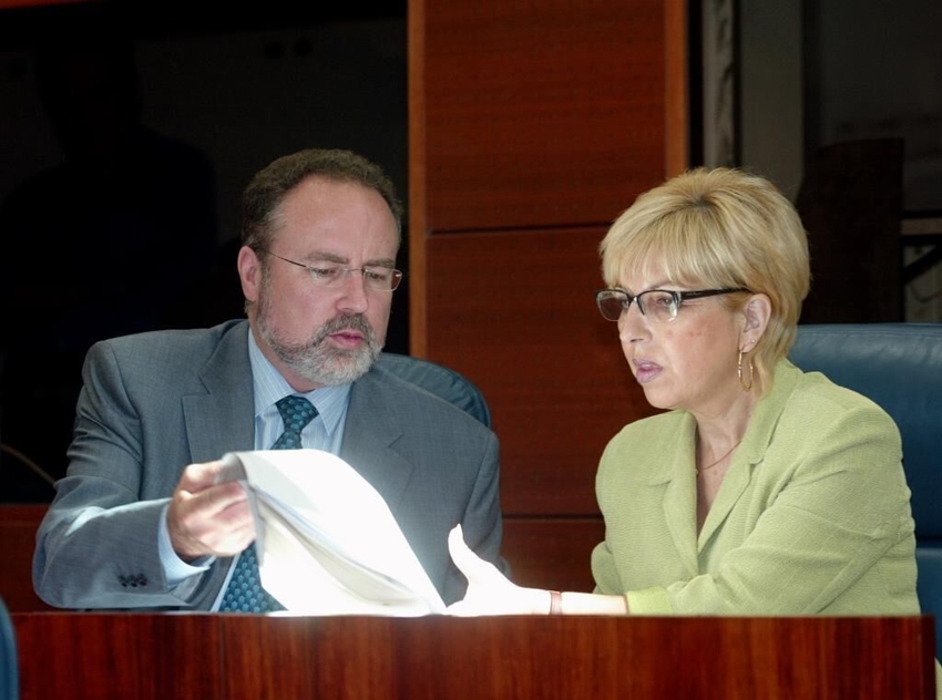 La alcaldesa Natalia de Andrés recuerda el 'Tamayazo' en plenas negociaciones con Ganar Alcorcón