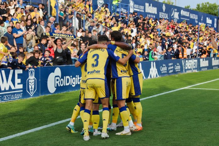 Contra quién juega el alcorcón