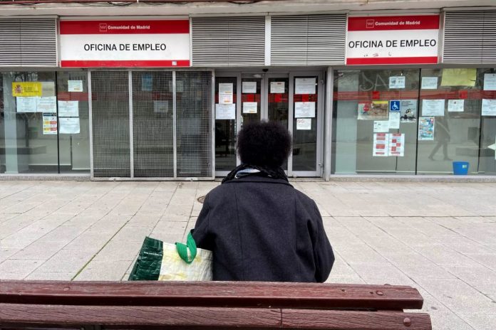 Desciende el paro en Alcorcón por cuarto mes consecutivo