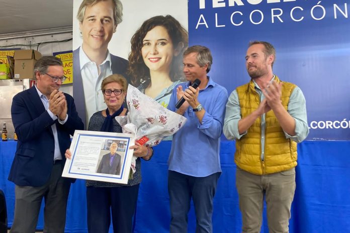 Homenaje del Partido Popular de Alcorcón a Pepe Ugena