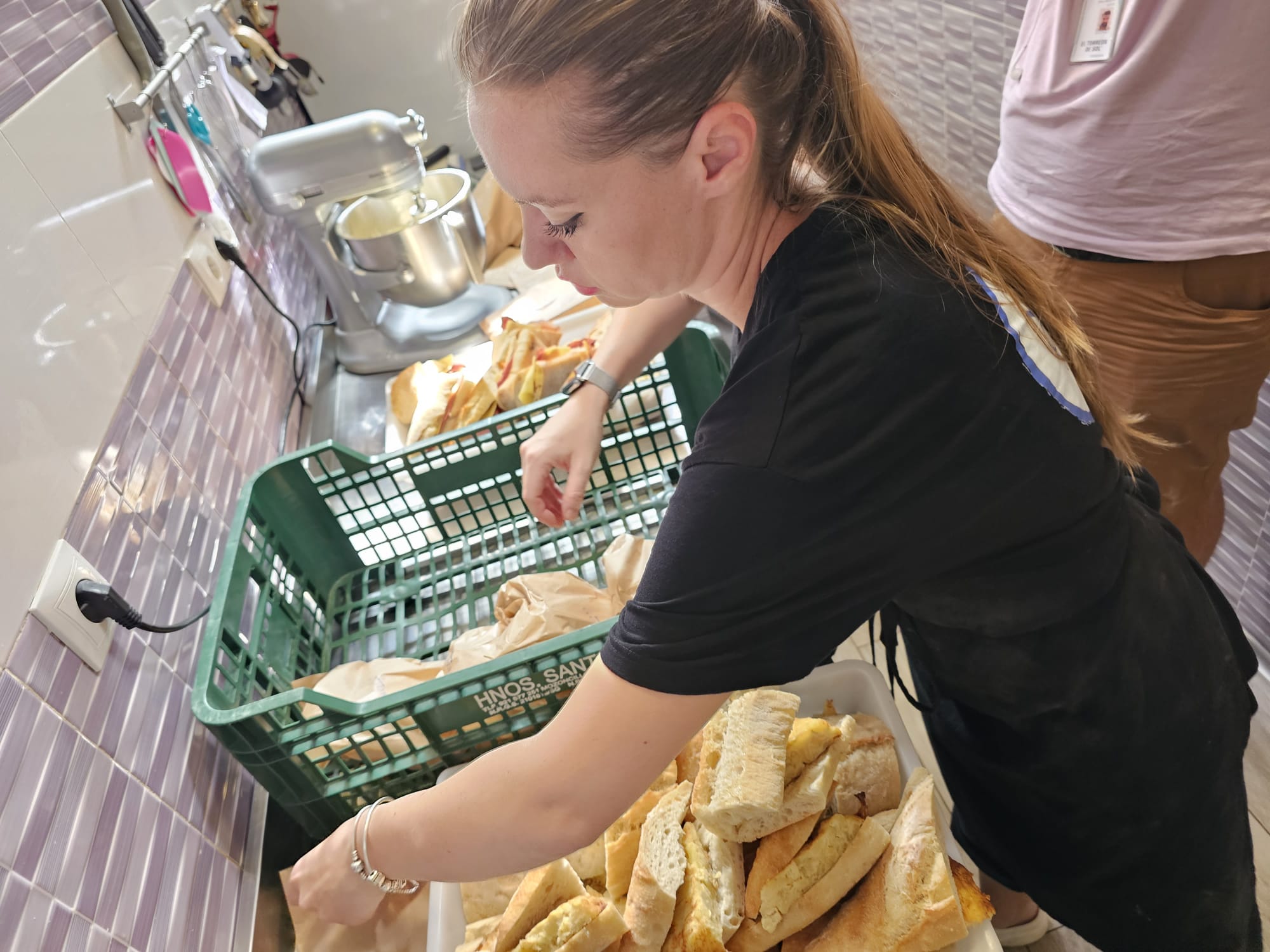 Nude Cake de Alcorcón se solidariza con los afectados tras el paso de DANA