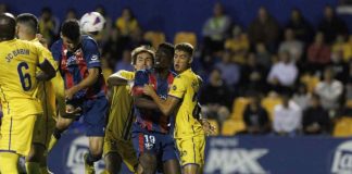 Alcorcón 0-2 Huesca/ El Alcorcón sigue sin saber ganar en Santo Domingo