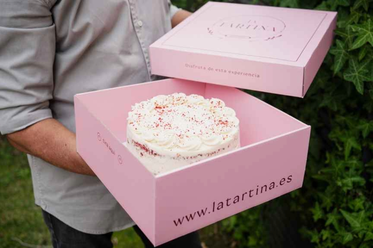 La tarta "red velvet" que causa sensación en Alcorcón