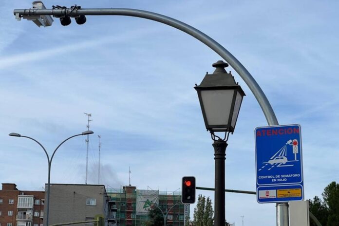 Nuevas cámaras en los semáforos para controlar la seguridad vial en Alcorcón