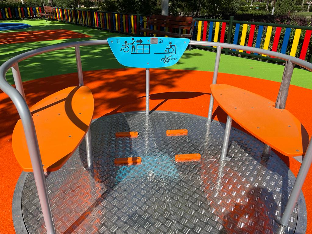 Inaugurado el área infantil accesible del Parque Alfredo Nobel de Alcorcón