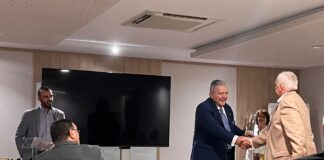 La Fundación Más Autoestima, con sede en Alcorcón, otorga premios en un evento por la Hispanidad