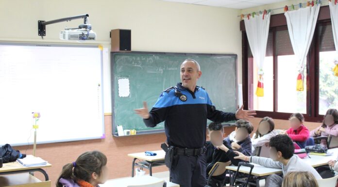 Alcorcón buscar prevenir el acoso y el absentismo escolar mediante la figura del Agente Tutor