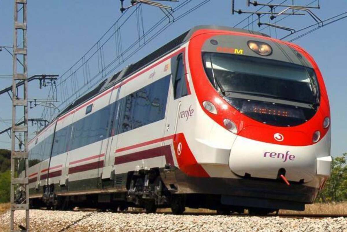 Atención vecinos de Alcorcón: Renfe prohíbe el acceso a sus trenes con patinetes eléctricos