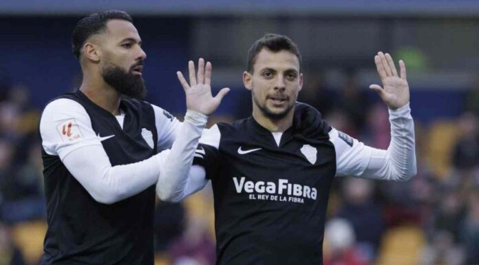 Alcorcón 0-2 Elche/ Un Alcorcón previsible y sin reacción vuelve a caer en Santo Domingo