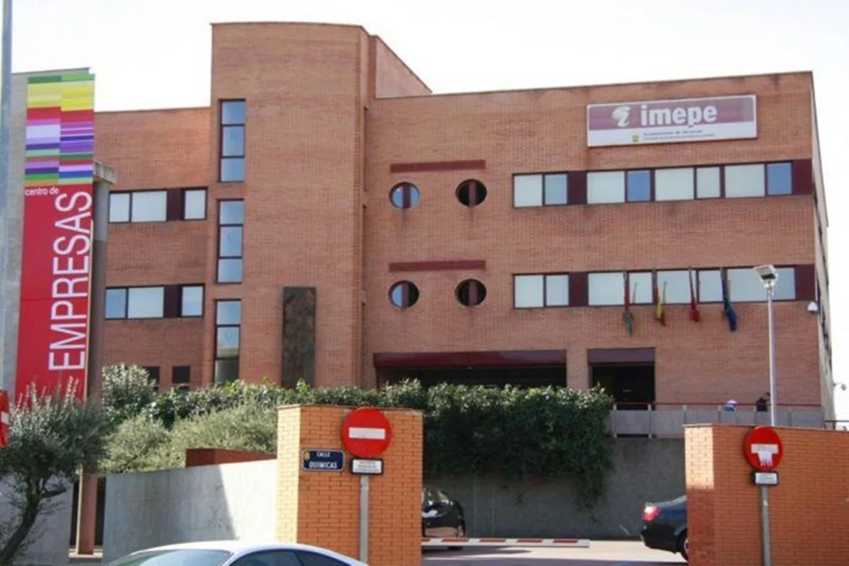 El IMEPE ayudará a encontrar su primer trabajo a los estudiantes de Alcorcón