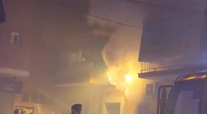 Un incendio en una vivienda deja a un vecino de Alcorcón hospitalizado