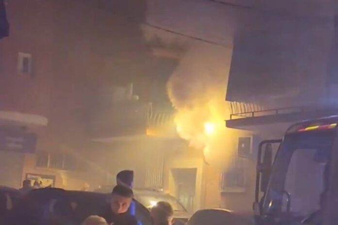 Un incendio en una vivienda deja a un vecino de Alcorcón hospitalizado