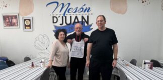 Alfredo Duro visita el Mesón D'Juan en Alcorcón como parte de la Ruta del Cocido