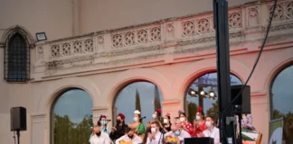 La Casa Cultural Andaluza de Alcorcón celebra el V Certamen de Chirigota y Comparsas