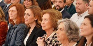 Inaugurado el centro de diálisis Los Llanos III de Alcorcón junto a la Reina Doña Sofía