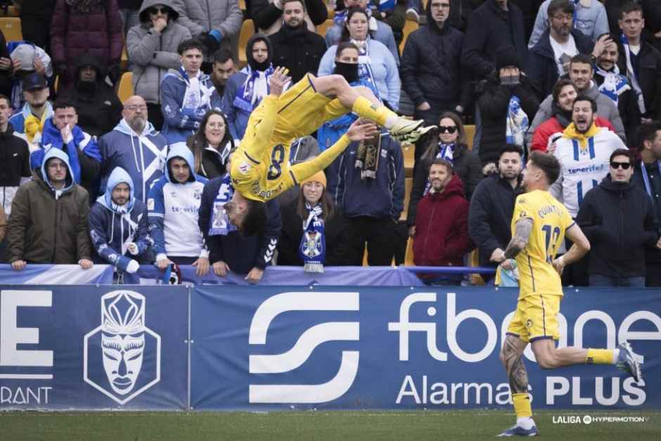 Alcorcón 1-1 Tenerife/ El Alcorcón pierde dos puntos tras un error defensivo en los últimos minutos