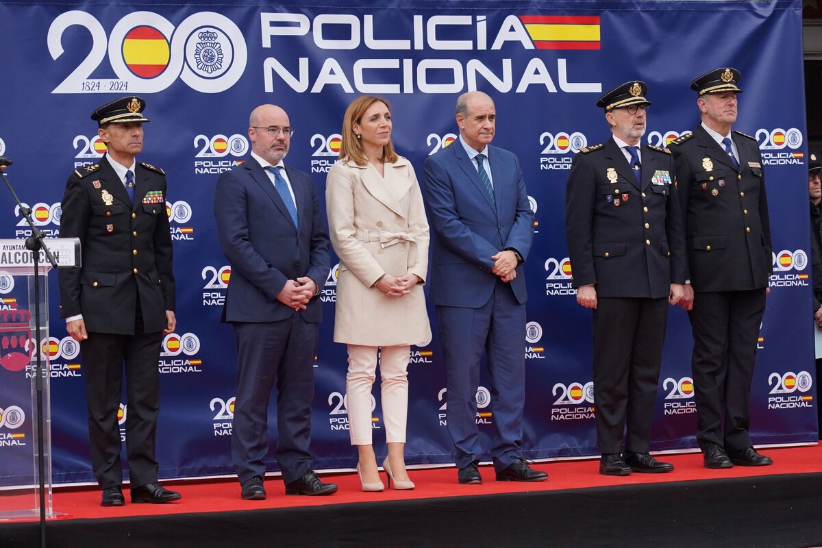 PP y Vox abandonan el acto de nombramiento de Rubalcaba en Alcorcón