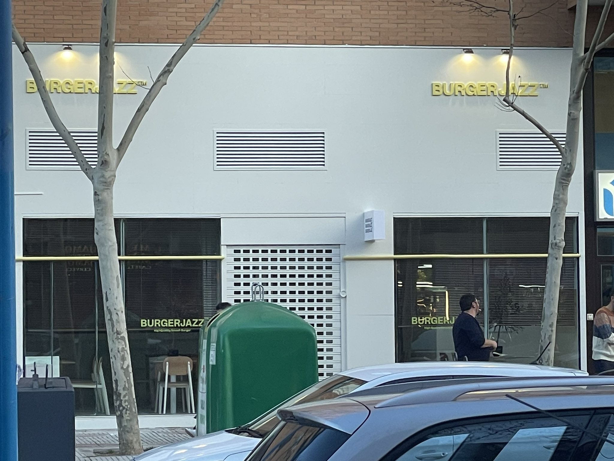 La franquicia de BurgerJazz aterriza en Alcorcón