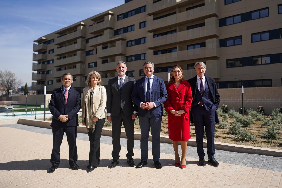 Los vecinos de Alcorcón reciben las primeras viviendas del Plan Vive