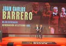 Juan Carlos Barrero del Club Atletismo Alcorcón premiado como Mejor Entrenador Generación 2023