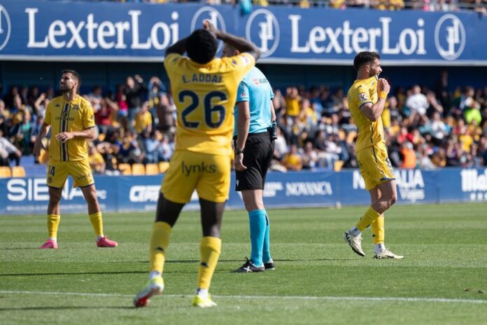 Duro empate del Alcorcón, derrota por los pelos en fútbol sala femenino...