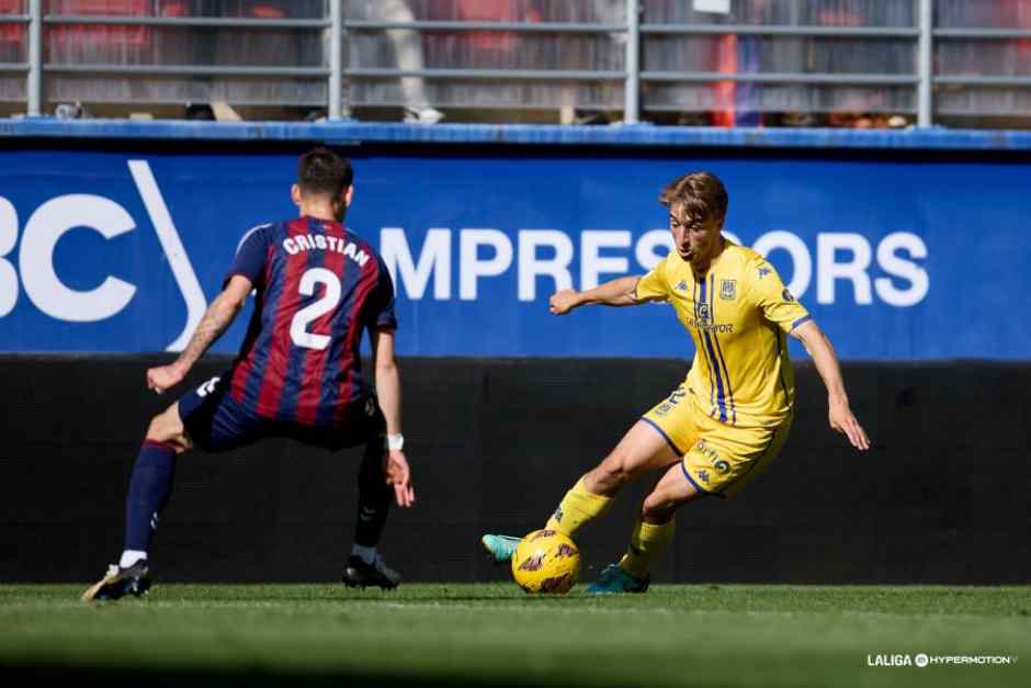 Eibar 2-0 Alcorcón/ Un Alcorcón notable encontró su kryptonita en las decisiones arbitrales 