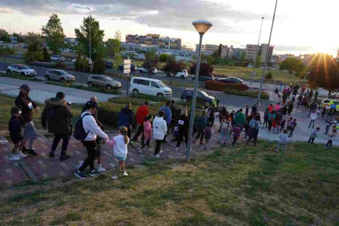 Marcha nocturna solidaria en el Ensanche Sur de Alcorcón