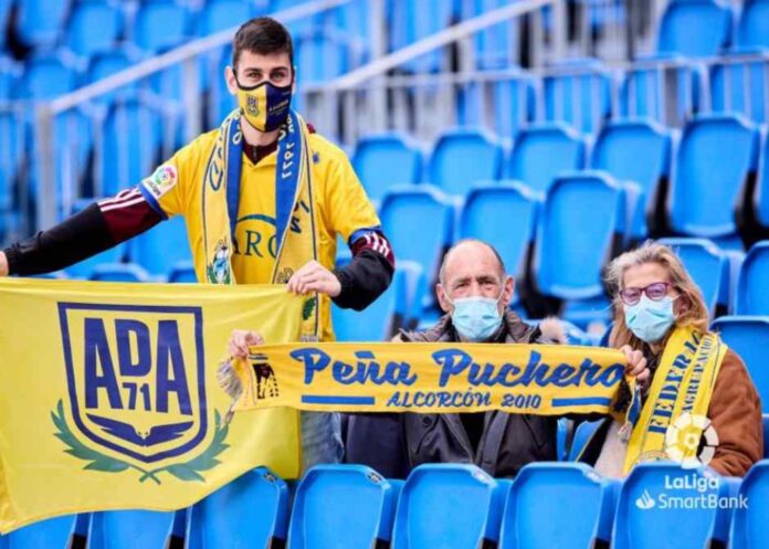 La propuesta de la afición del Alcorcón para volver al escudo antiguo