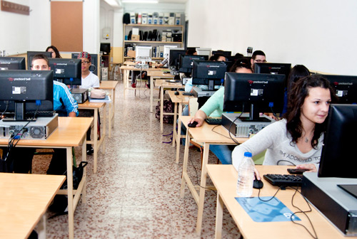 El Centro de FP Juan XXIII de Alcorcón ofrece dos cursos gratis para personas en paro