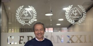 Juan Manuel Velasco, director del CFP Juan XXIII de Alcorcón: "La formación profesional ha dejado de ser el patito feo de la educación"