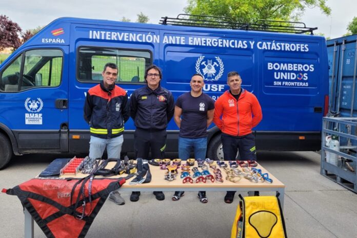 Bomberos sin Fronteras recibe ayuda en material de seguridad y rescates de Alcorcón