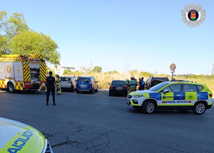 Nueva intervención de la Policía junto a los Bomberos de Alcorcón por un incendio en un vehículo