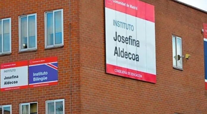 La complicada situación que enfrentan las familias del IES Josefina Aldecoa de Alcorcón