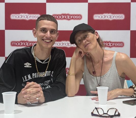 Guiomar Alfaro y Rubén Serrano, madre e hijo y ‘top models’ de Alcorcón: "Lo único que hemos hecho es ser nosotros"