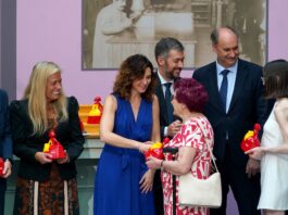 Nuevo reconocimiento centenario para Viena Capellanes y el estanco de Pura de Alcorcón