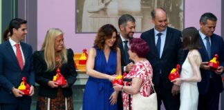 Nuevo reconocimiento centenario para Viena Capellanes y el estanco de Pura de Alcorcón