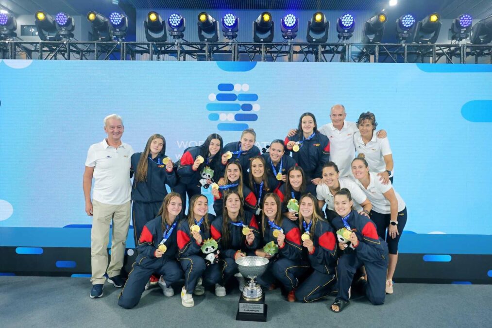 Campeonas del mundo juvenil waterpolo