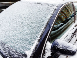 Cómo cuidar los cristales del coche en otoño e invierno