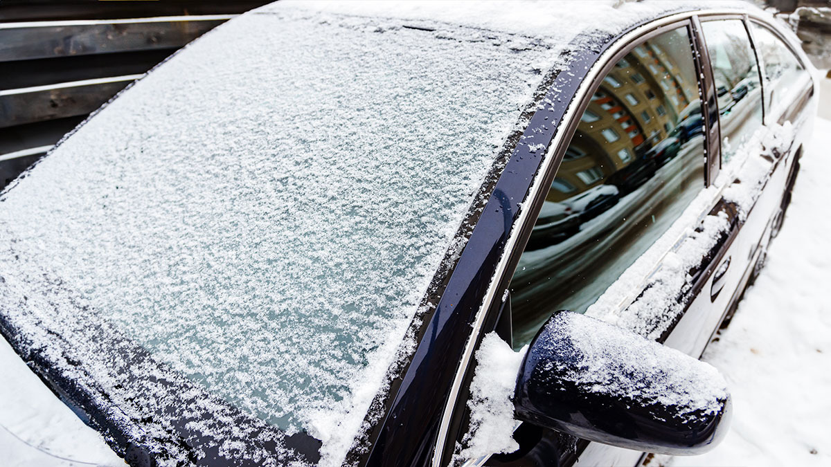 Cómo cuidar los cristales del coche en otoño e invierno