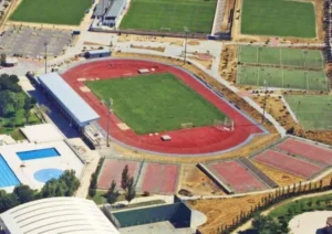 La Federación de Atletismo exige la reforma de la pista de Alcorcón